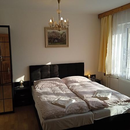 Penzion Kalina Tábor Esterno foto