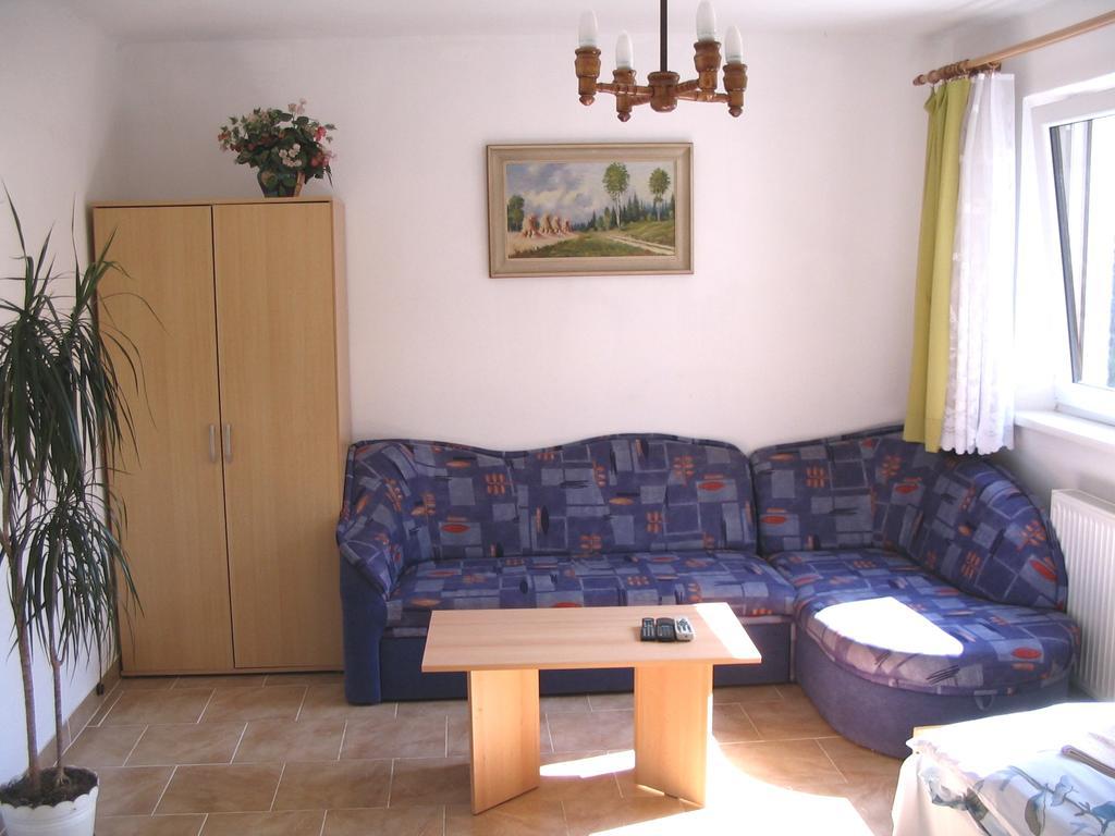 Penzion Kalina Tábor Esterno foto