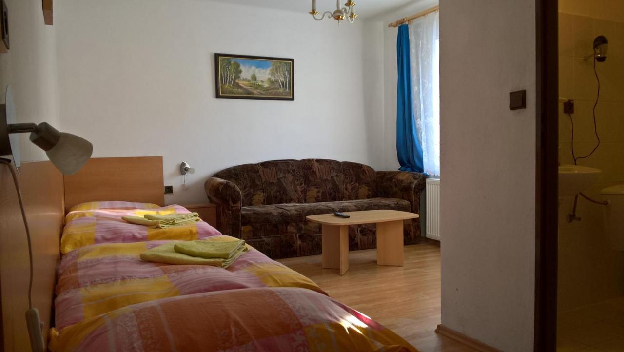 Penzion Kalina Tábor Esterno foto