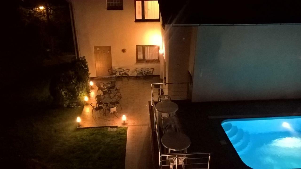 Penzion Kalina Tábor Esterno foto