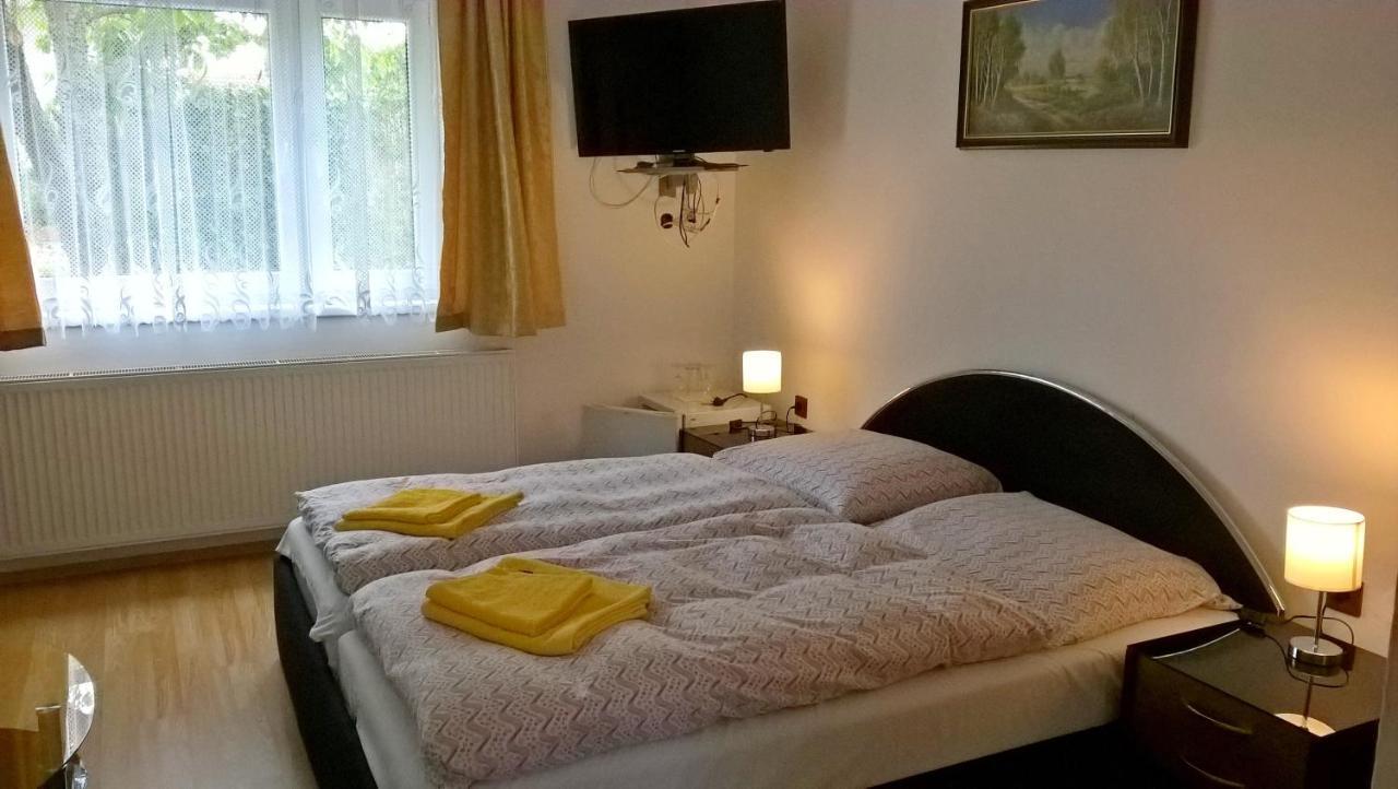 Penzion Kalina Tábor Esterno foto